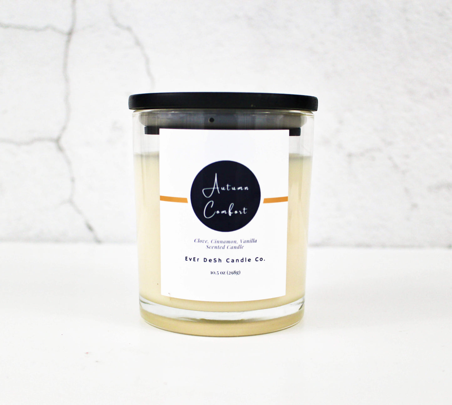 This candle is a  rich spicy blend of cinnamon and clove, balanced with butter cream and sweetened with rich vanilla to tempt the senses with this warm treat of spices that we call Autumn Comfort.  